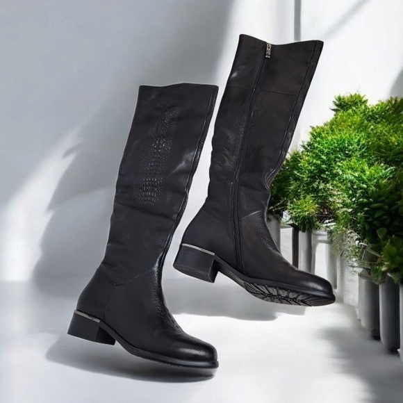 Shoes - 🔥Elegant Black Knee-High Boots Size 35